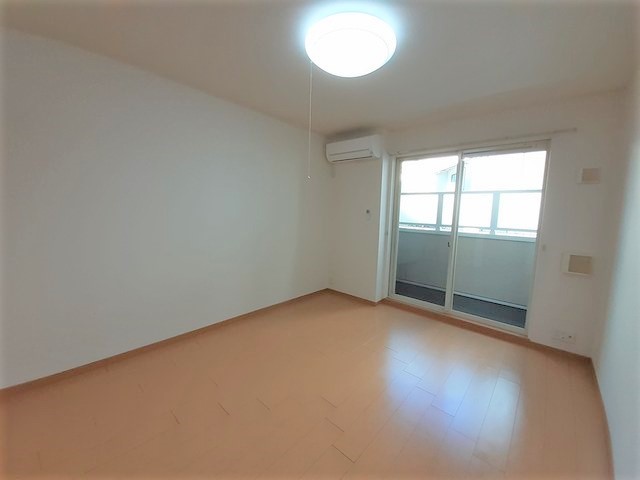 アーバンハウス リビング