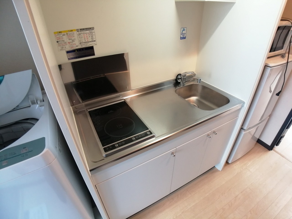 レオネクストＬｏｖｉｎ　Ⅲ キッチン