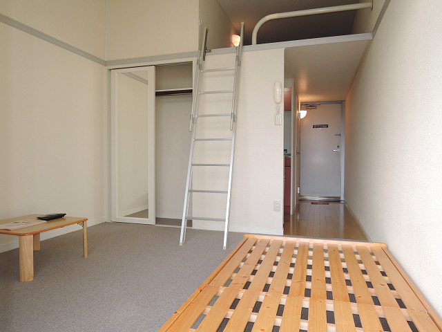 レオパレスドリームⅢ リビング