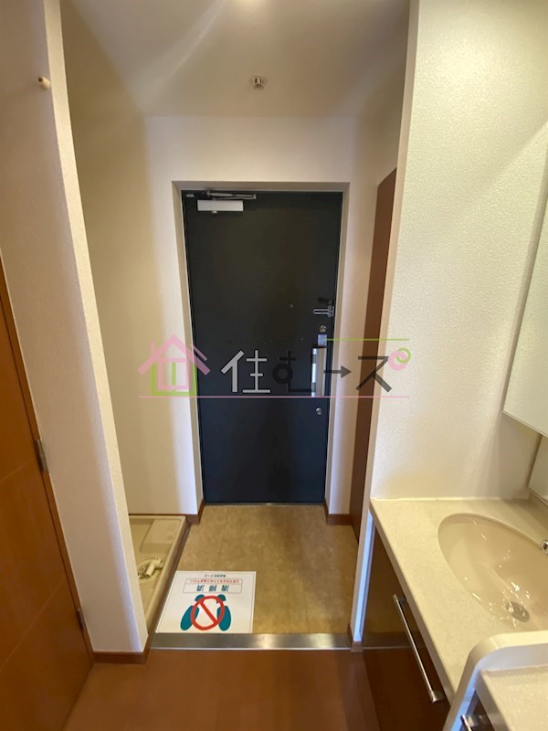 エステムコート心斎橋EASTエリジオン 玄関