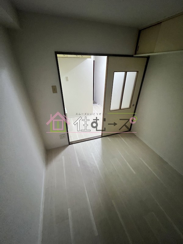 トーエー玉造第2ビル リビング