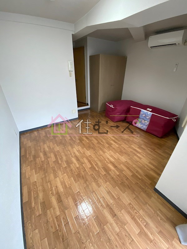 ナンバOMマンション リビング