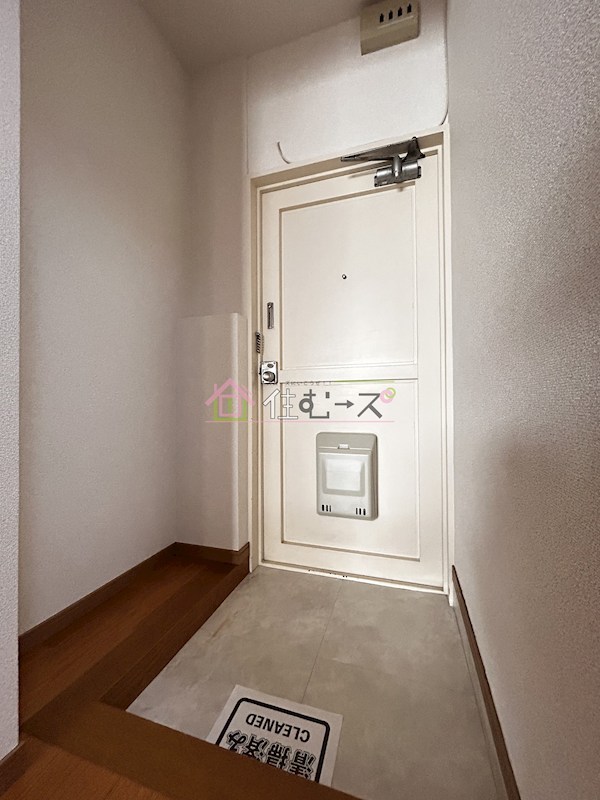 第2サンレジデンス 玄関