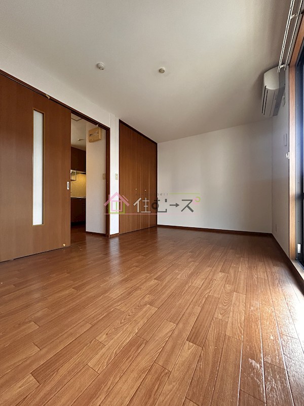 ジュヌ・エスプワール リビング