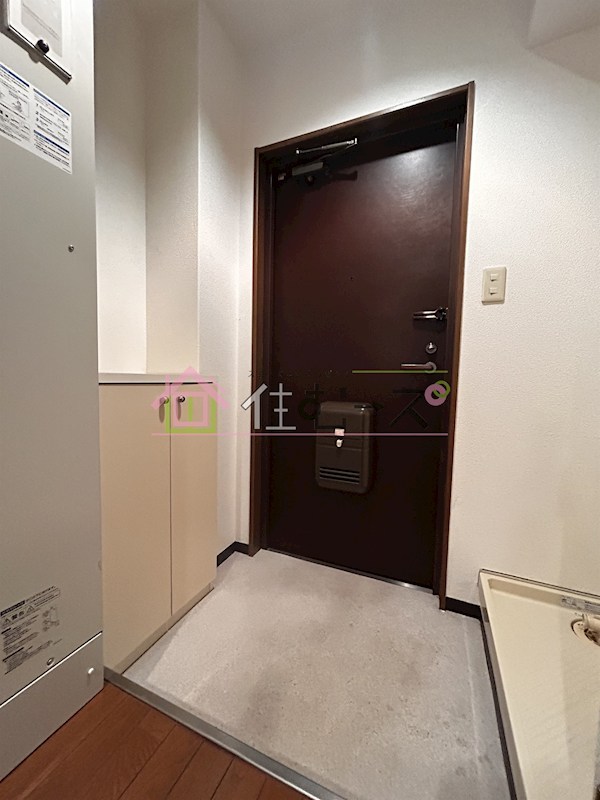 メゾン・ソレイユ 玄関