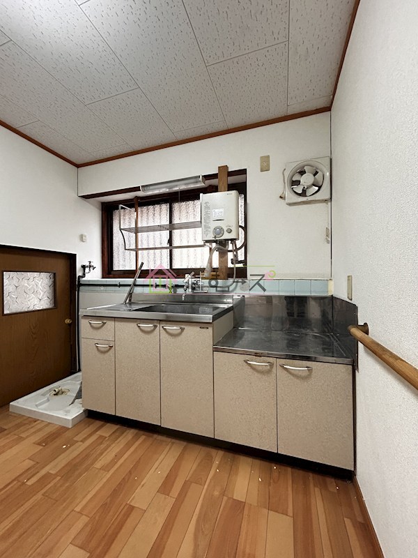 平野本町2丁目貸家 キッチン