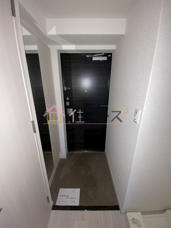 アドバンス大阪ヴェンティ 玄関