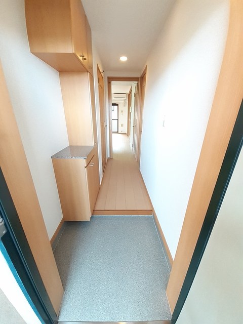 ベルアビタシオン 玄関