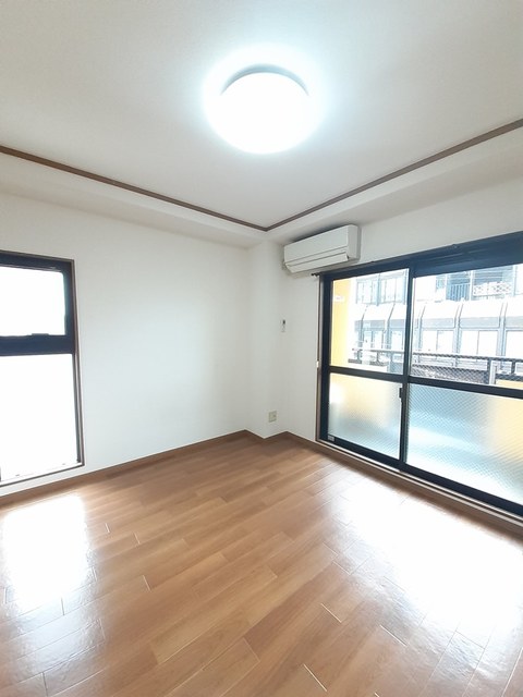 ドミール関空 リビング