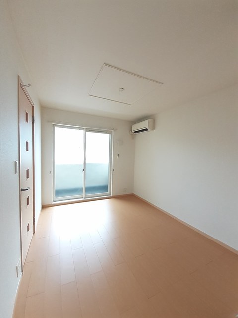 ラドゥ－ノ桜が丘 リビング