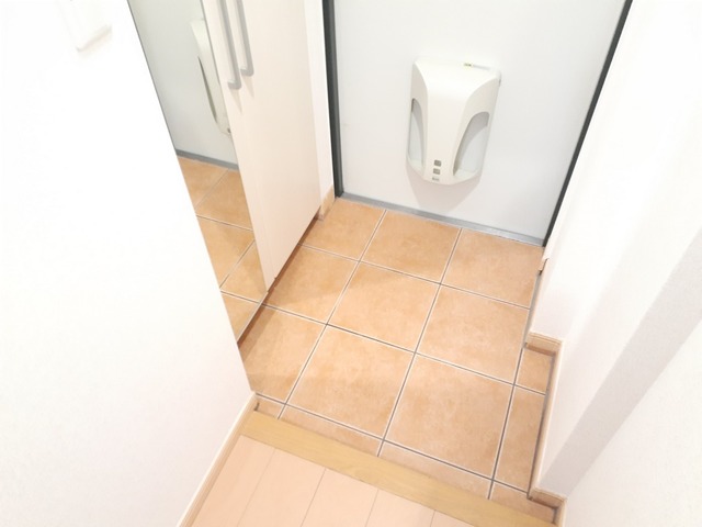 アルコバレーノ 玄関