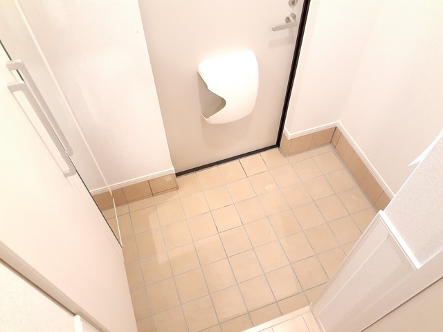 アヴニール 玄関