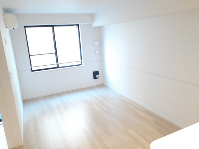 アヴニール リビング