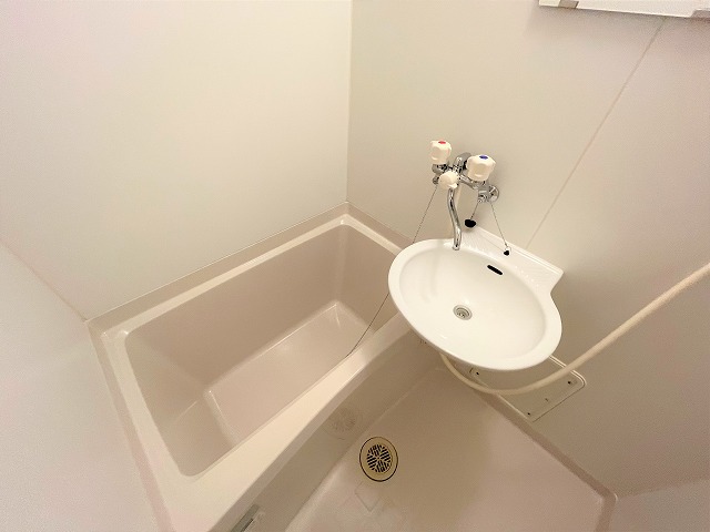 レオパレスコスモス 風呂画像