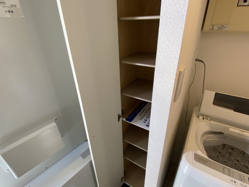 レオパレス小曽根 玄関