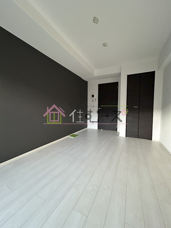 YOSHITOMI SANNOU リビング