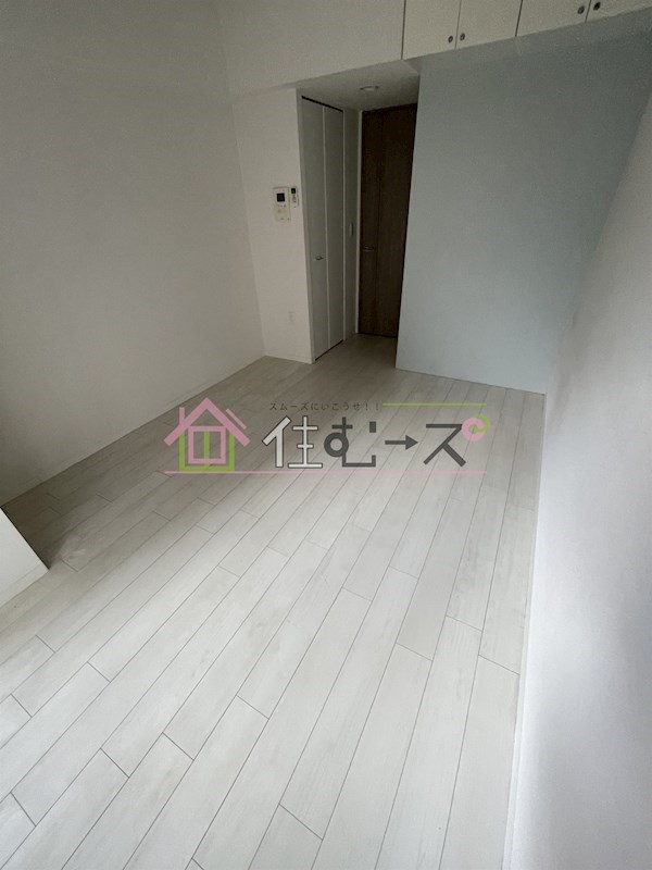 グランパーク大阪WEST リビング