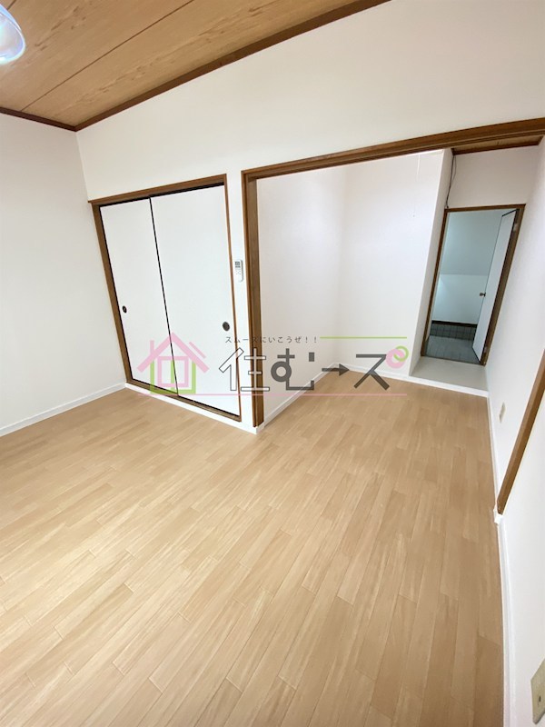 梅南2丁目7番地32（地番）共用住宅 ベッドルーム