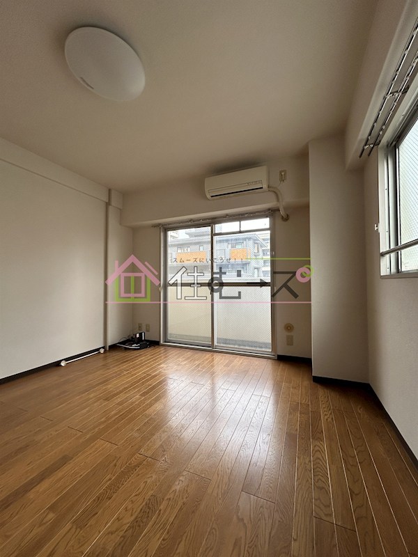 ラーク浜田ビル  ベッドルーム