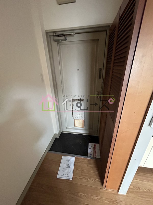 第一文の里ビル 玄関