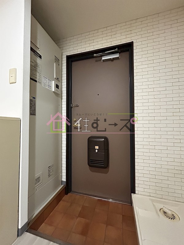 プチヴェルジュ 玄関