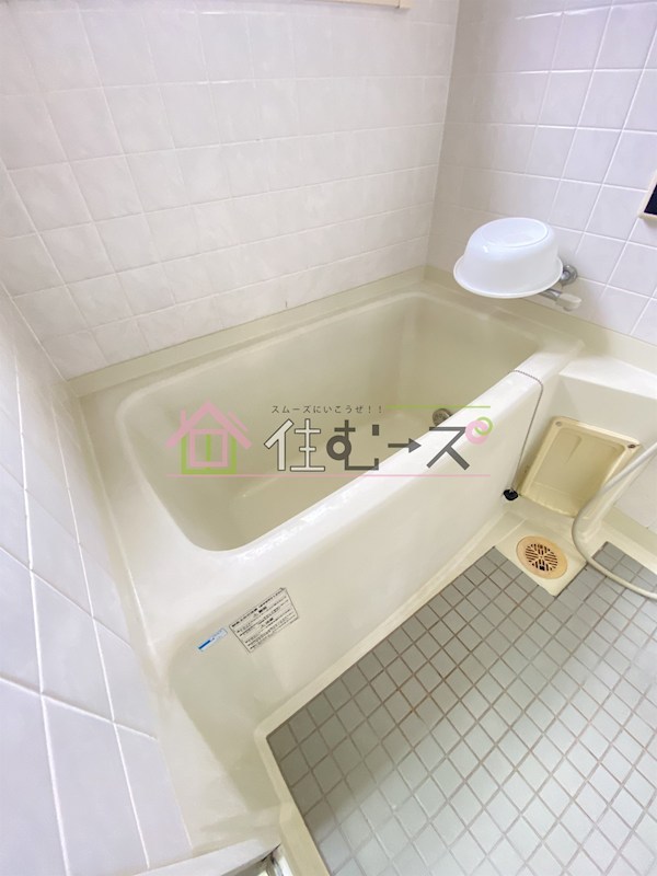 西成区岸里戸建 風呂画像