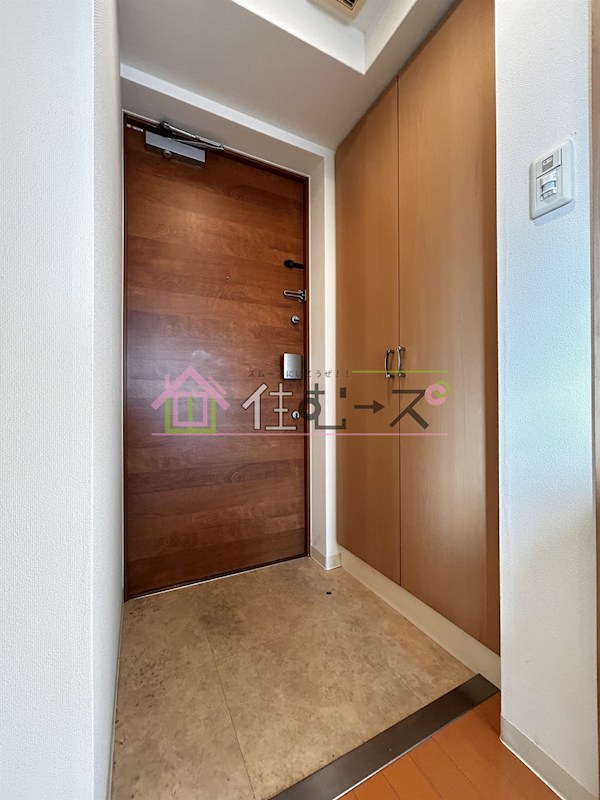 エステムコート梅田・天神橋リバーフロント 玄関