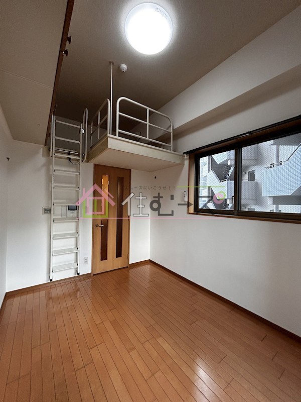 エステムコート梅田茶屋町デュアルスペース  リビング