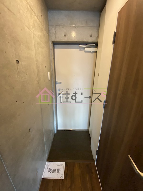 フェリオ南津守 玄関