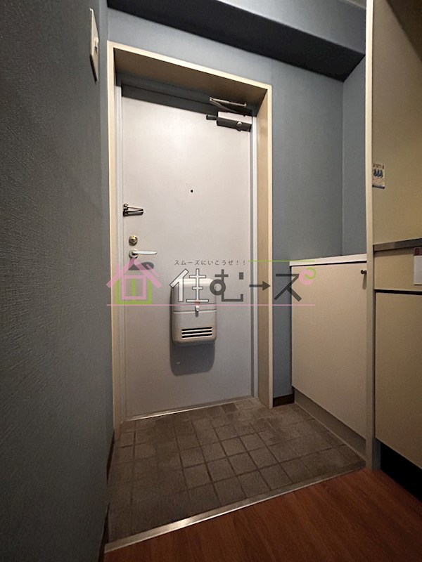 メゾンルミエール 玄関