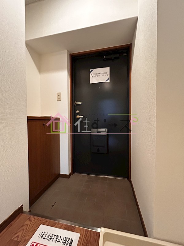 ノルデンハイムリバーサイド天神橋 玄関