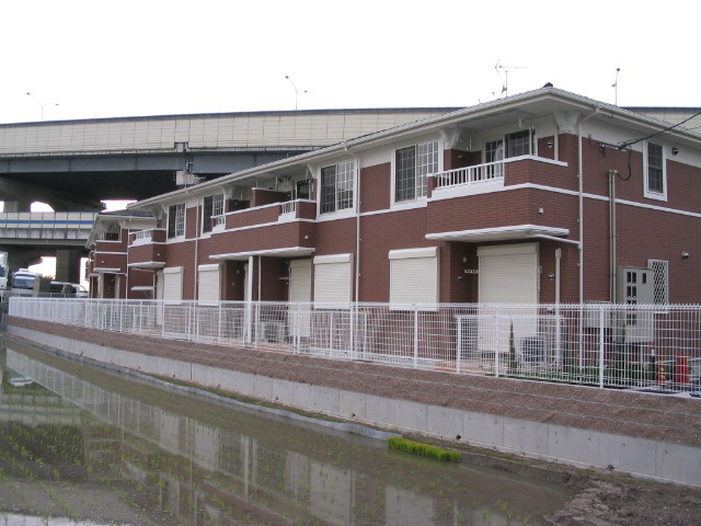 ヴィラ　グッド　ラックＡ棟 外観