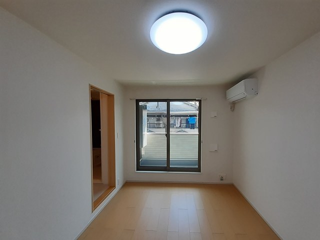 カメリア　サザンカ リビング