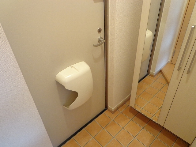 アンソレイエ　Ｎ 玄関