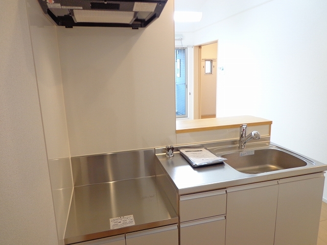 アンソレイエ　Ｎ キッチン