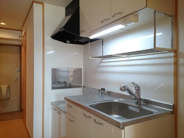 エテルノソ－レ キッチン