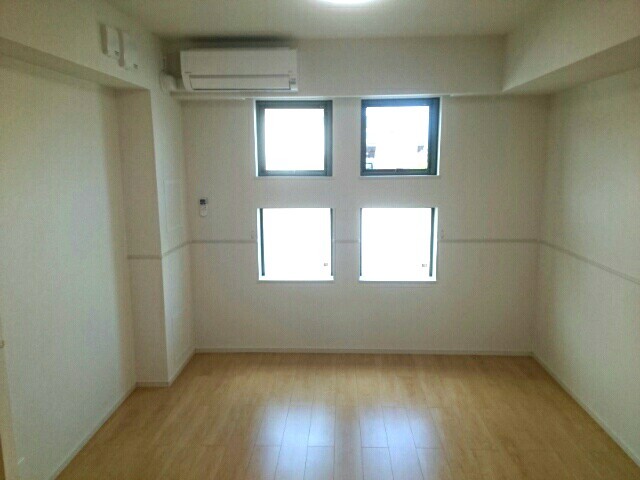 Ｙ・Ｙ・Ｙ　－　２２ リビング