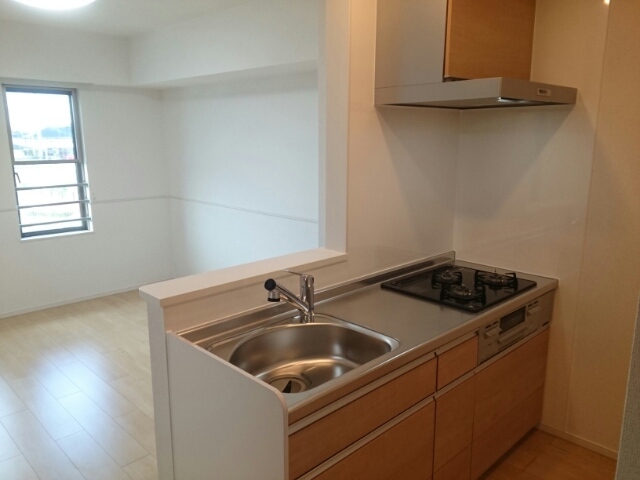 Ｙ・Ｙ・Ｙ　－　２２ キッチン