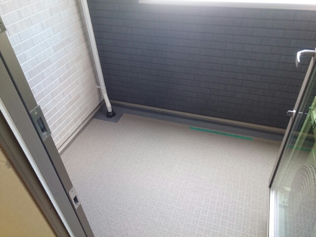 Ｙ・Ｙ・Ｙ　－　２２ ベランダ