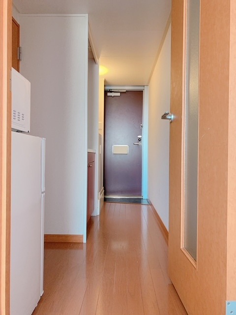 レオパレスＣＯＣＯ 玄関