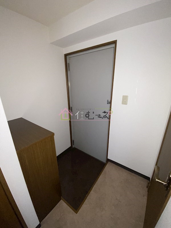 カーサゼブラ土佐堀 玄関