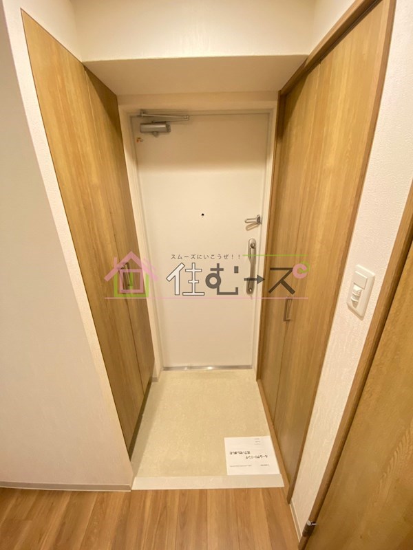 フォーリアライズ阿波座WEST 玄関