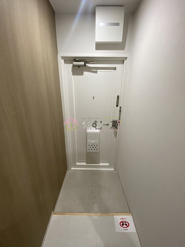 アンシャンテビル 玄関