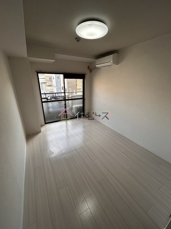 ロイヤル巽 ベッドルーム