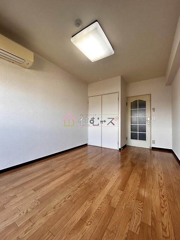 ロイヤル巽 リビング