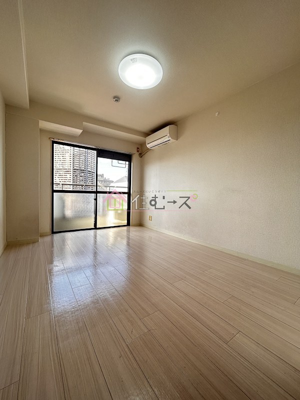 ロイヤル巽 ベッドルーム