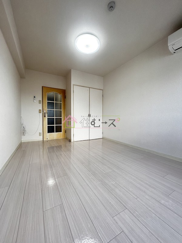 ロイヤル巽 リビング