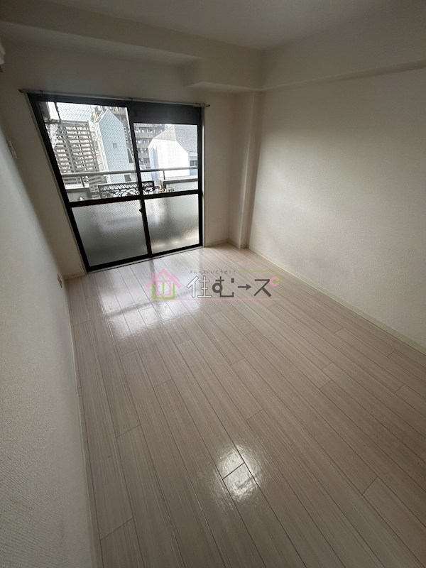 ロイヤル巽 ベッドルーム