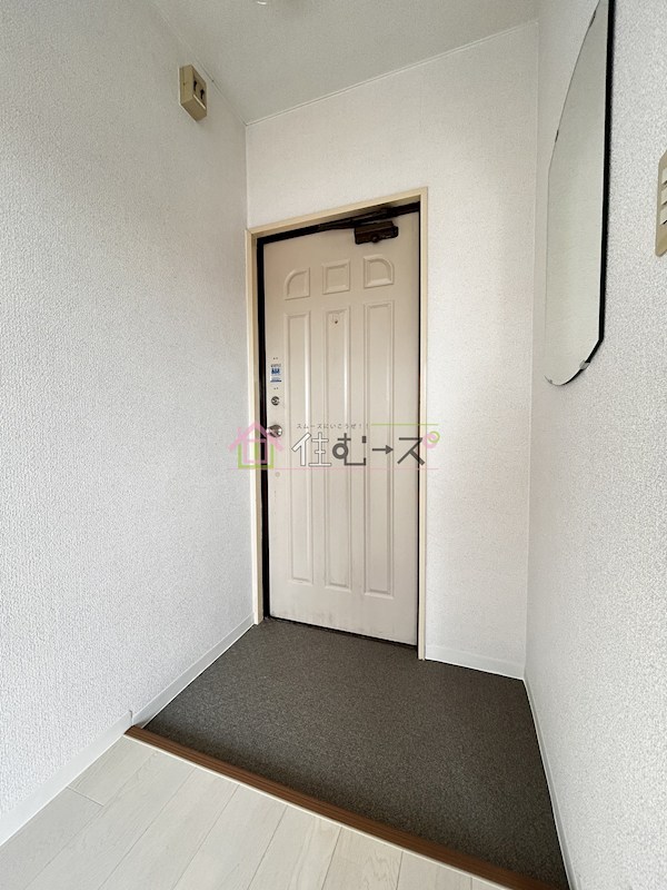 ブリリアント神路 玄関