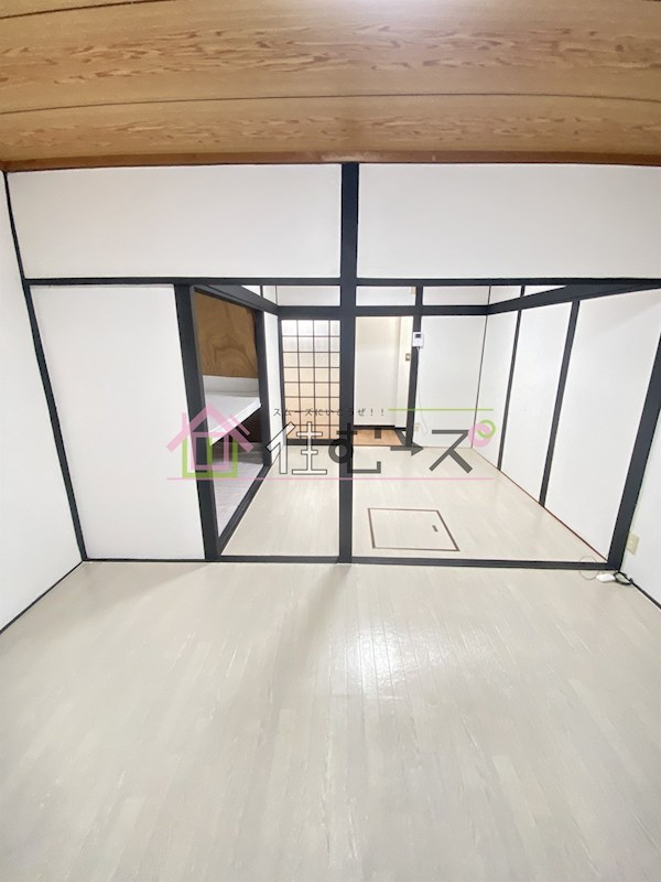 今福東３丁目テラス リビング